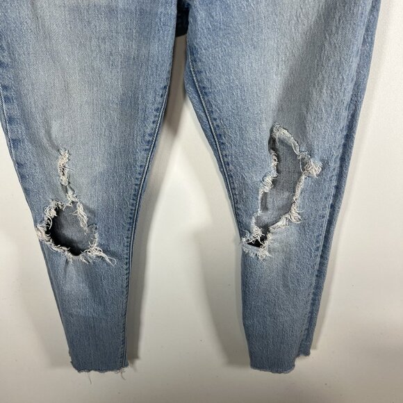 Levi's 501 Jeans Thrashed 25x30 Blue Light Wash Premium Denim Classic Distressed - Picture 3 of 11